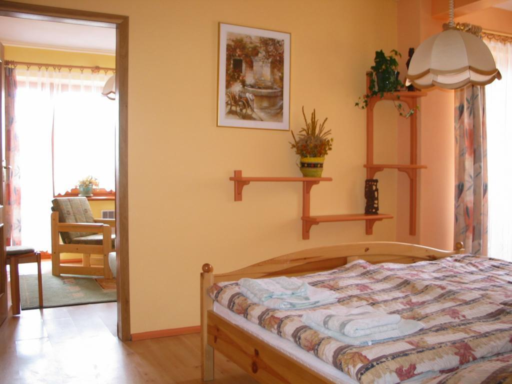 Pensjonat Lotos Krynica Morska Quarto foto